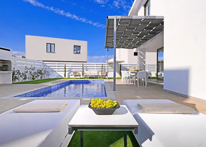 Case de vacanță Elizabeth - Pernera Center Paralimni