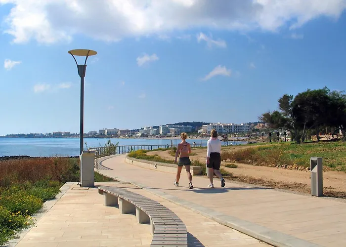 Elizabeth - Pernera Center Paralimni