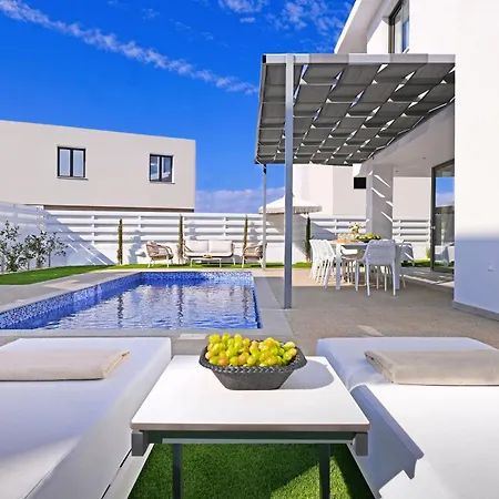 Case de vacanță Elizabeth - Pernera Center Paralimni